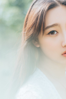 美女黑色真丝图